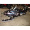 Image 2 : 1995 Polaris Indy 440 Sport Snowmobile, 2 up Seat