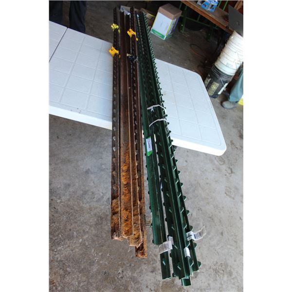 (7) Seven Foot T-posts, (4) Six Foots T-posts