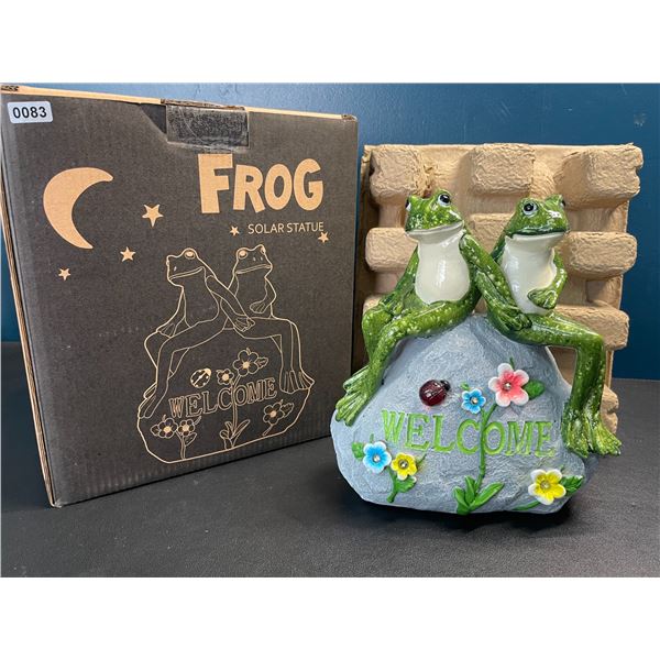 Lot of 1 Frog Solar Statue - Perfect for Lawns, Gardens, Pathways - 8 inch - Brand New