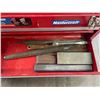 Image 5 : Lot of 1 Mastercraft Metal Tool Box - Red - With Assorted Tools - Used - Good Shape