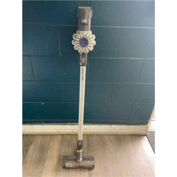 Lot of 1 Dyson Stick Vacuum w/ Battery - Used