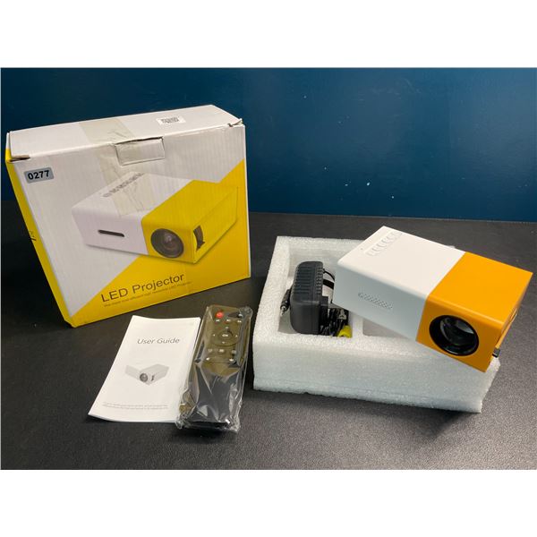 Lot of 1 Mini LED Projector - Brand New