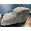Image 3 : Lot of 1 2-Tier Foam Dog Stairs/Pet Stair Ramp for Small Dogs - Fabric Cover - Grey - New
