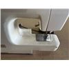 Image 4 : Lot of 1 Brother XL-3022 Sewing Machine - Used