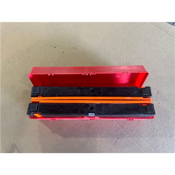 Lot of 1 James King & Co. Warning Triangle Flare Kit - Used