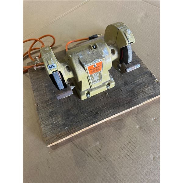 Lot of 1 Black & Decker Bench Grinder - Used - Tested/Works