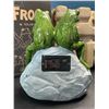 Image 3 : Lot of 1 Frog Solar Statue - Perfect for Lawns, Gardens, Pathways - 8 inch - Brand New