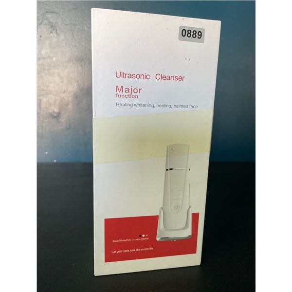 Lot of 1 Ultrasonic Facial Cleaner/Skin Scrubber Device - Brand New