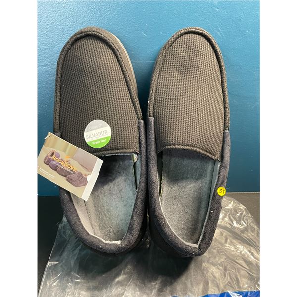 Lot of 1 Pair of Men's Rock Dove Waffle Knit Anti-Odor Moc Slipper w/ Grip Bottom - New - Size 10