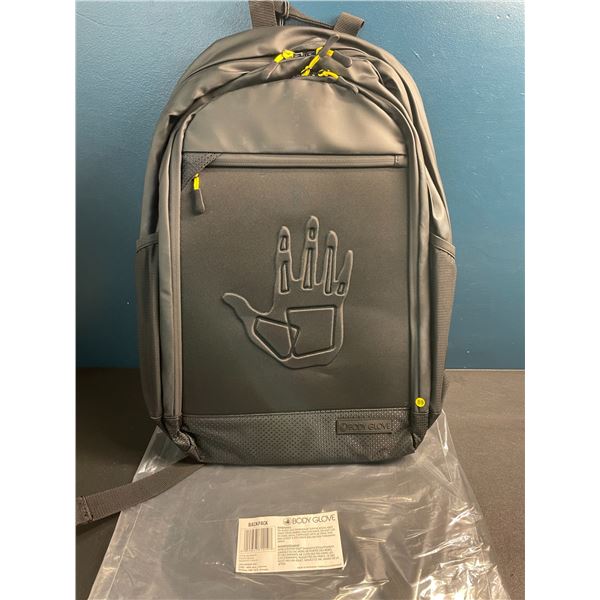 Lot of 1 Body Glove 26L Everyday Water-Repellent Backpack - Brand New w/ Tags!