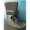 Image 1 : Lot of 1 Air Walker Boot - Orthopaedic Medical Boot for Foot Injuries - Brand New - Size Large