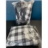 Image 3 : Lot of 2 Christmas Tree Skirts - Buffalo Plaid Christmas Tree Skirts - 48 inch Size - New