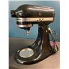 Image 3 : Lot of 1 KitchenAid Artisan Series 5QT Tilt-Head Stand Mixer - Black - Used - No Bowl - Works/Tested