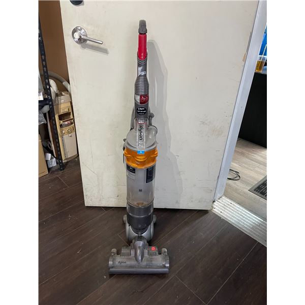 Lot of 1 Dyson Upright Vacuum - Used - Powers on