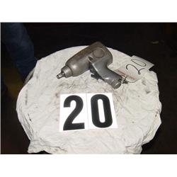 PNEUMATIC 1/2 INCH DRIVE IMPACT WRENCH
