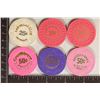 Image 2 : 6 PLASTIC CASINO GAMING TOKENS: 3-25 CENT AND