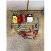 Image 1 : Pipe wrenches, clamp, fuel filters