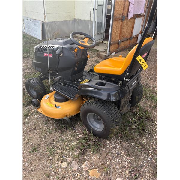 Craftsman riding lawnmower 26hp 198 hrs, good running order