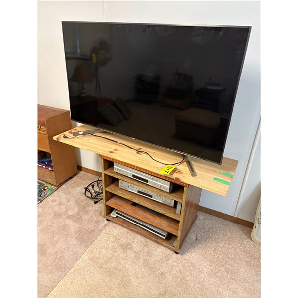 Entertainment unit c/w TV, 2- VHS players & DVD player
