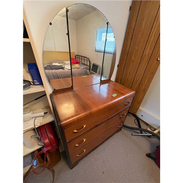 3 drawer c/w mirror