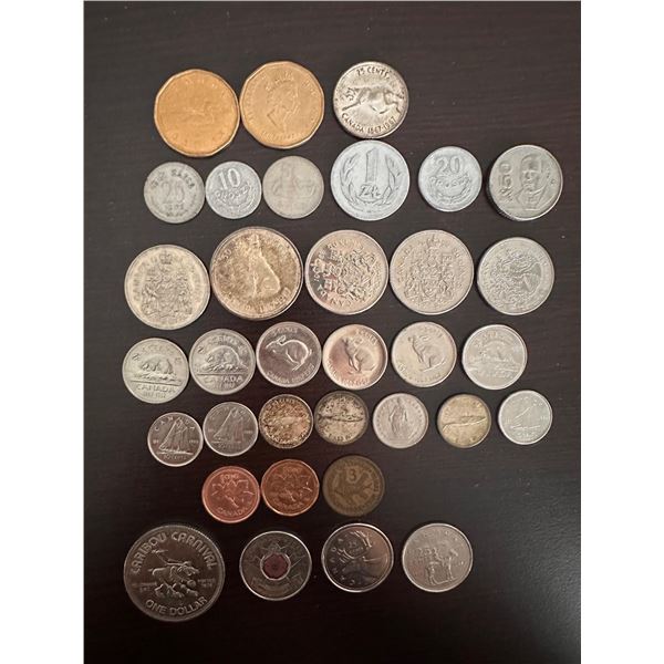 Approx. 34 various coins