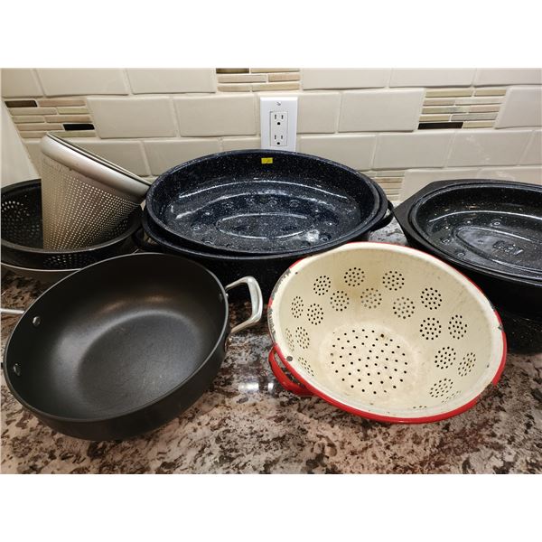 Oven Ware & Strainers Collection