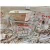 Image 2 : Pyrex Measuring Cup Collection