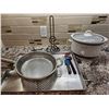 Image 1 : Crockpot & Kitchen Ware