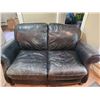 Image 1 : Leather Loveseat (63" L x 32" H x 33" D)