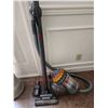 Image 1 : Dyson Canister