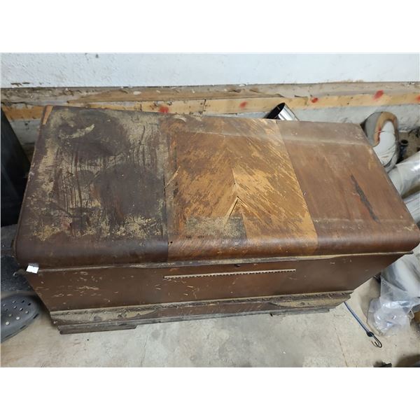 Guardian by Honderich Ceder Chest