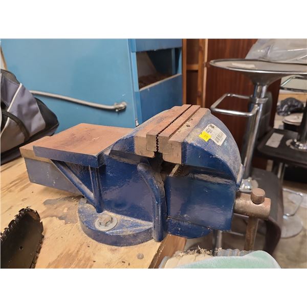 Power Fist Vice Grip 6" (Base and Anvil)