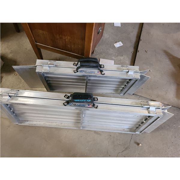 Set of 2 Aluminum Curb Ramps (39"L, 28"W) and (28"W, 27"L)