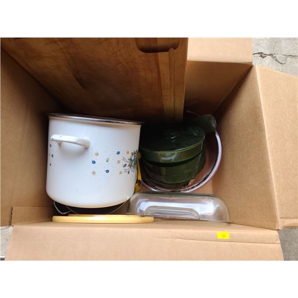 Assortment of Kitchen Ware (Pyrex Bowl, Cutting Board, and More)