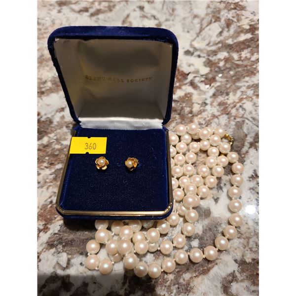 Lovely Gold Earrings with Pearl Centre and Necklace