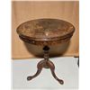 Image 1 : Antique Accent Table