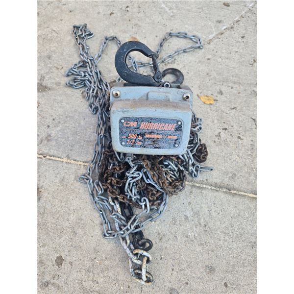 Chain hoist half ton