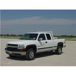 CHEVROLET SILVERADO LS 2500HD 4X4 EXTENDED CAB 4 DOOR PICKUP TRUCK, s/n 1GCHK29U92E119587: