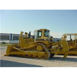 CATERPILLAR D8R CRAWLER TRACTOR, s/n 9EM0472: