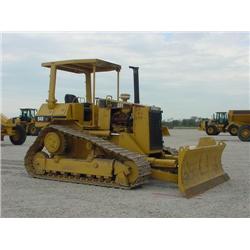 CATERPILLAR D4H LGP CRAWLER TRACTOR, s/n 9GJ00551: