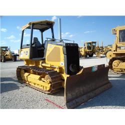 JOHN DEERE 450J CRAWLER TRACTOR, s/n 107369: