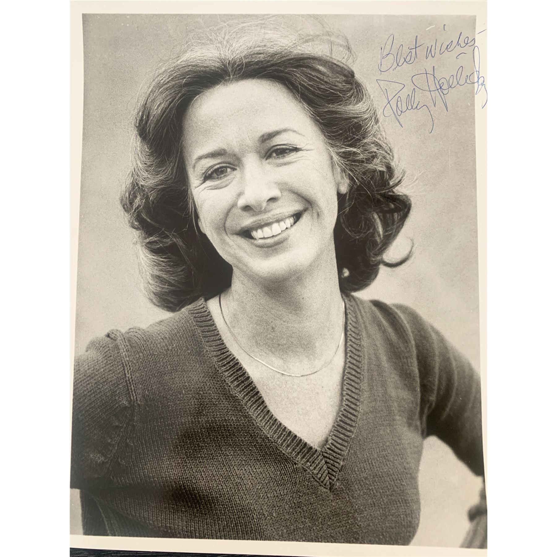 Polly Holliday signed photo - Test Site