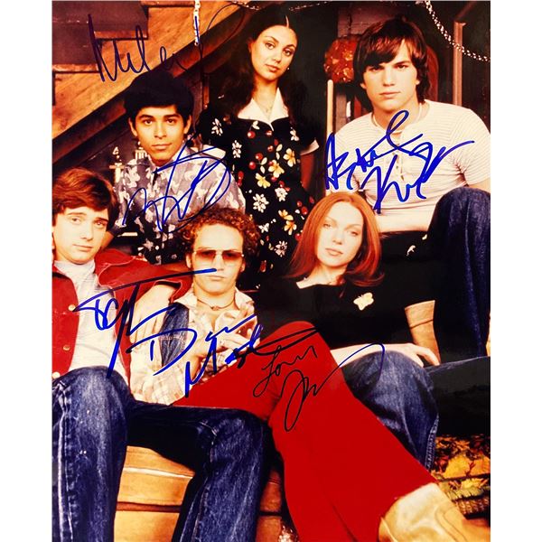 That '70s Show cast signed photo