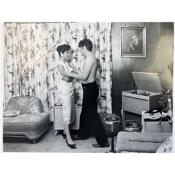 Elvis Presley girlfriend Barbara Hearn Smith signed photo