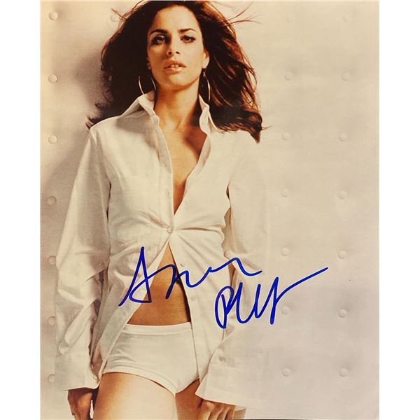 Amanda Peet signed photo
