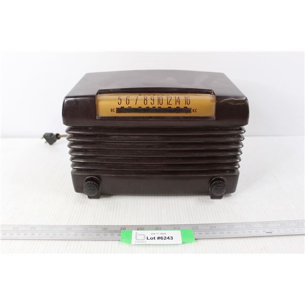 Vintage WARDS Airline Radio- Some Damage and Lose Components- As Is