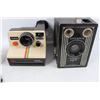 Image 5 : (7) Vintage Cameras, Polaroid, Kodak Instamatic, Hanimex, Misc.