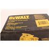 Image 3 : *DeWalt Stainless Steel Wet/Dry Vacuum 38L / 10 Gal- NIB