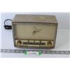 Vintage Westing House Clock Radio (as is)