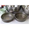 Image 2 : (3) Stainless Steel Bowls - Metal Enameled Bowls & Cup - Small Cake Pans